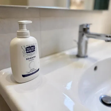 Valerias Nest Elegant With Wifi And Charm